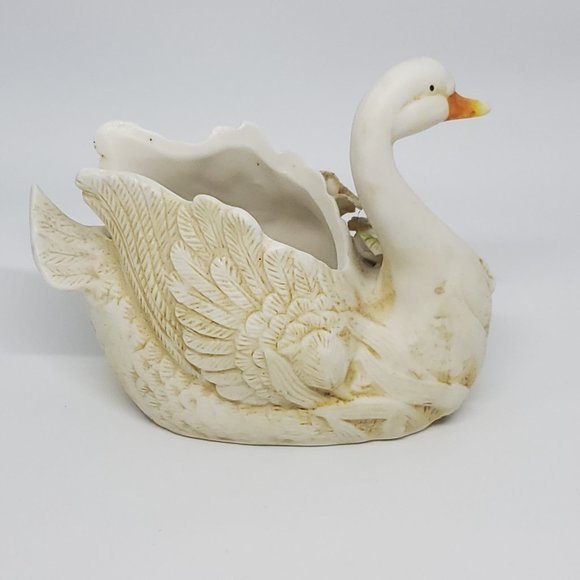 Vintage K's Collection Swan Dish - Soap - Trinket - Candy - Makeup - Picture 2 of 4